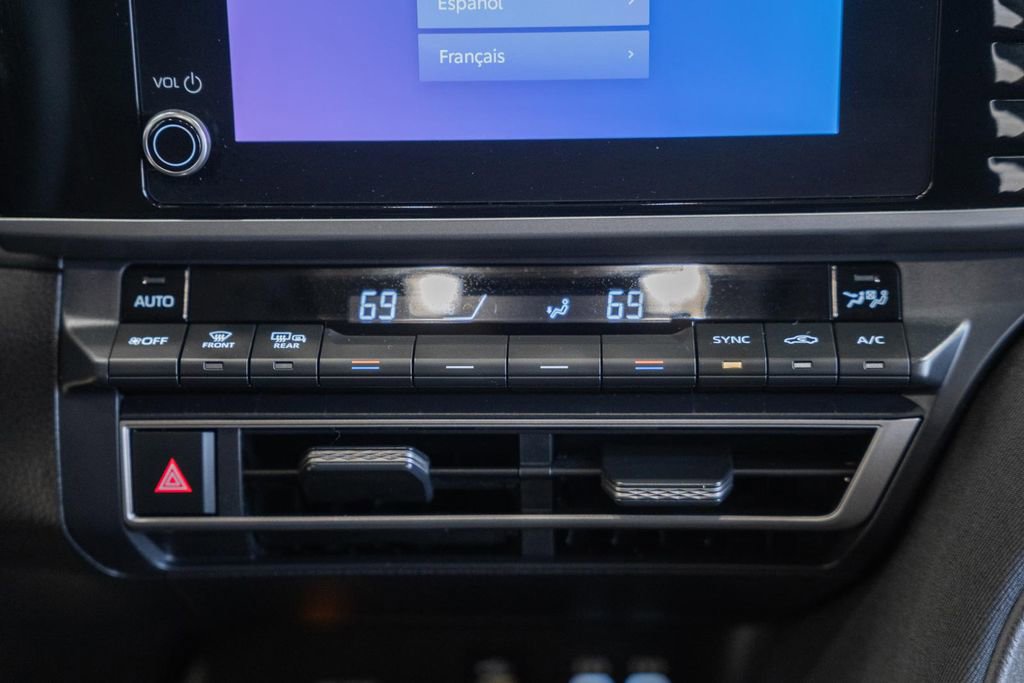 Used 2025 Toyota Camry LE image 20