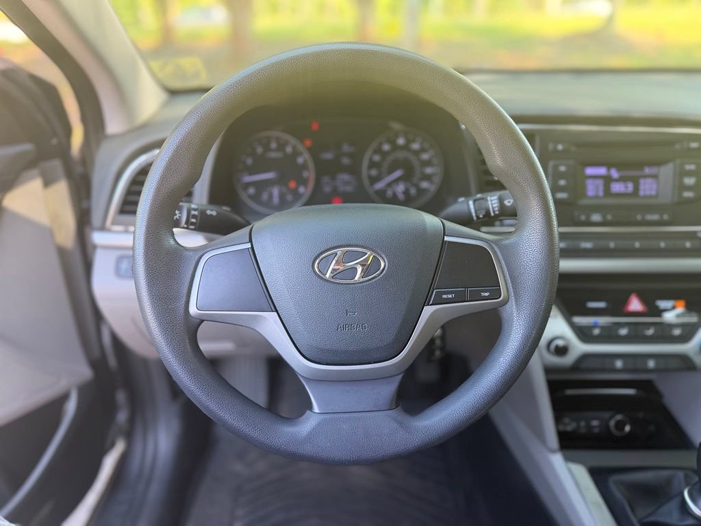 Used 2018 Hyundai Elantra SE w/ Cargo Package FWD image 21