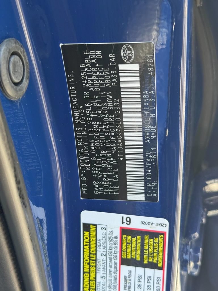 Used 2025 Toyota Camry LE FWD image 31