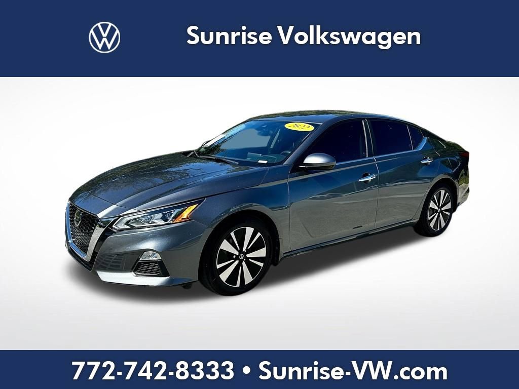 Used 2022 Nissan Altima 2.5 SV