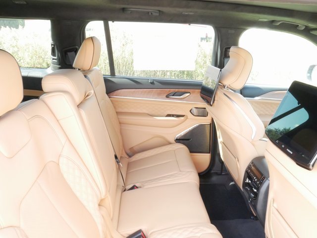 New 2025 Jeep Grand Cherokee L Summit image 23