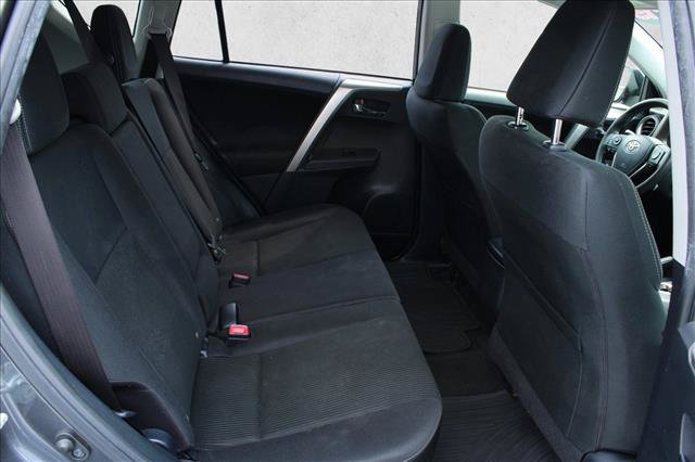 Used 2015 Toyota RAV4 XLE AWD/4WD image 29