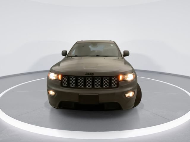 Used 2021 Jeep Grand Cherokee Laredo X image 9