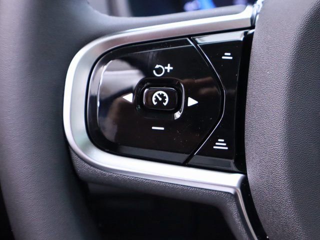 New 2025 Volvo XC90 T8 Plus w/ Protection Package Premier AWD/4WD image 22