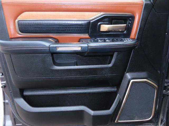 Used 2023 RAM 3500 Limited image 15