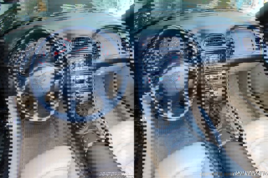 Used 2002 Chevrolet Corvette Convertible w/ Preferred Equipment Group2 image 34