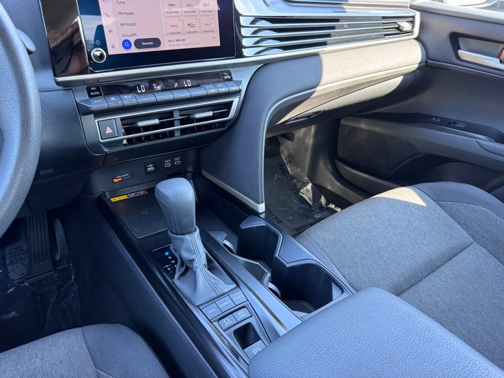 Used 2025 Toyota Camry LE FWD image 29