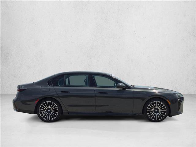 Used 2024 BMW 740i RWD image 4