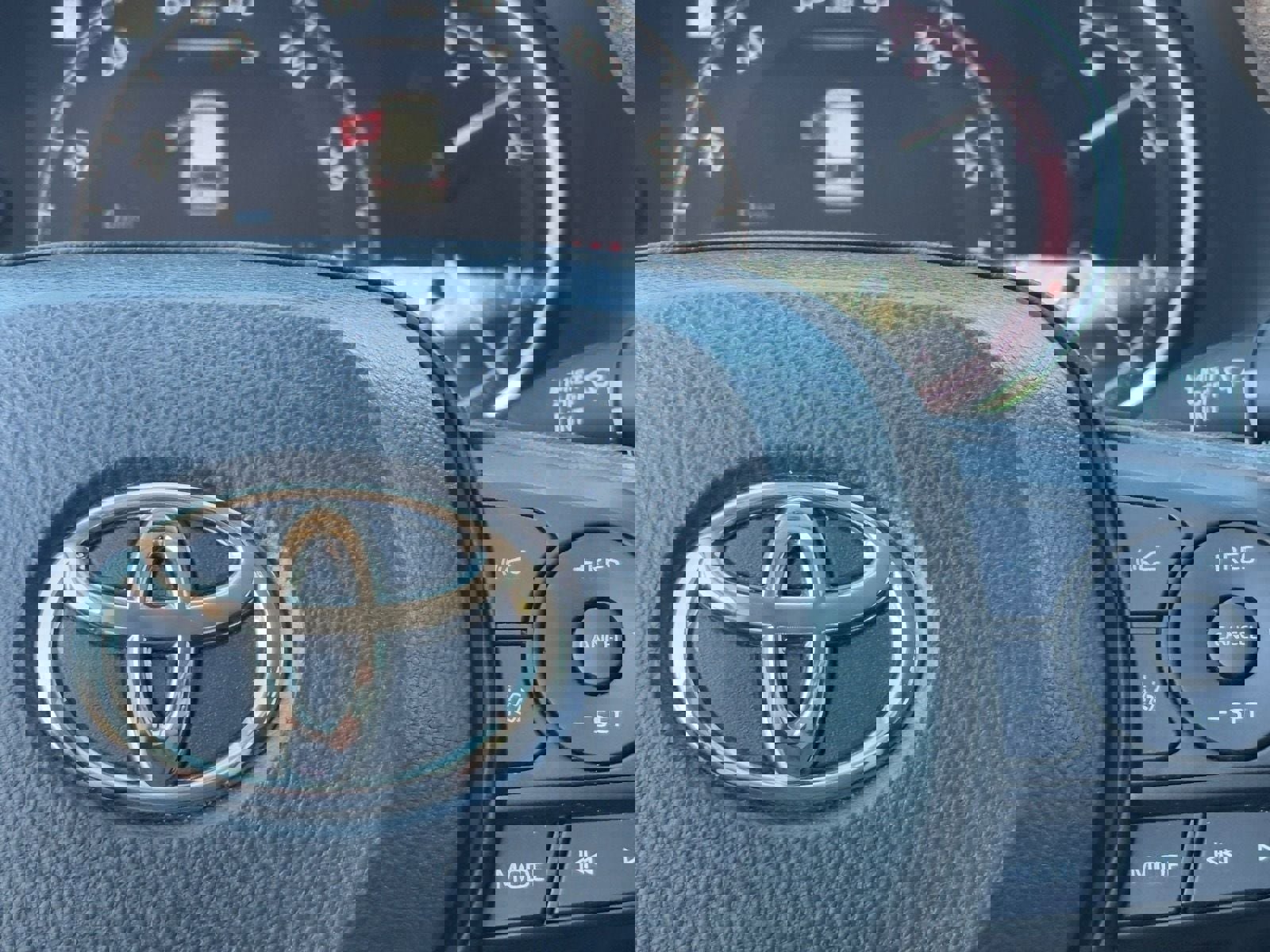 Used 2024 Toyota RAV4 XLE image 20