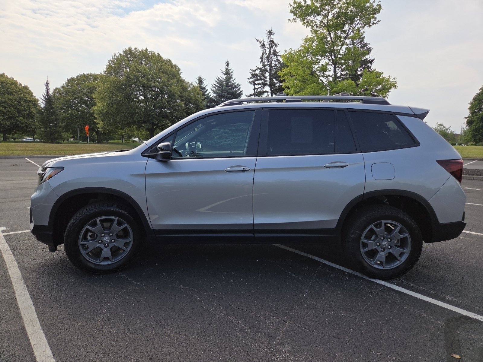 Certified 2025 Honda Passport TrailSport image 23