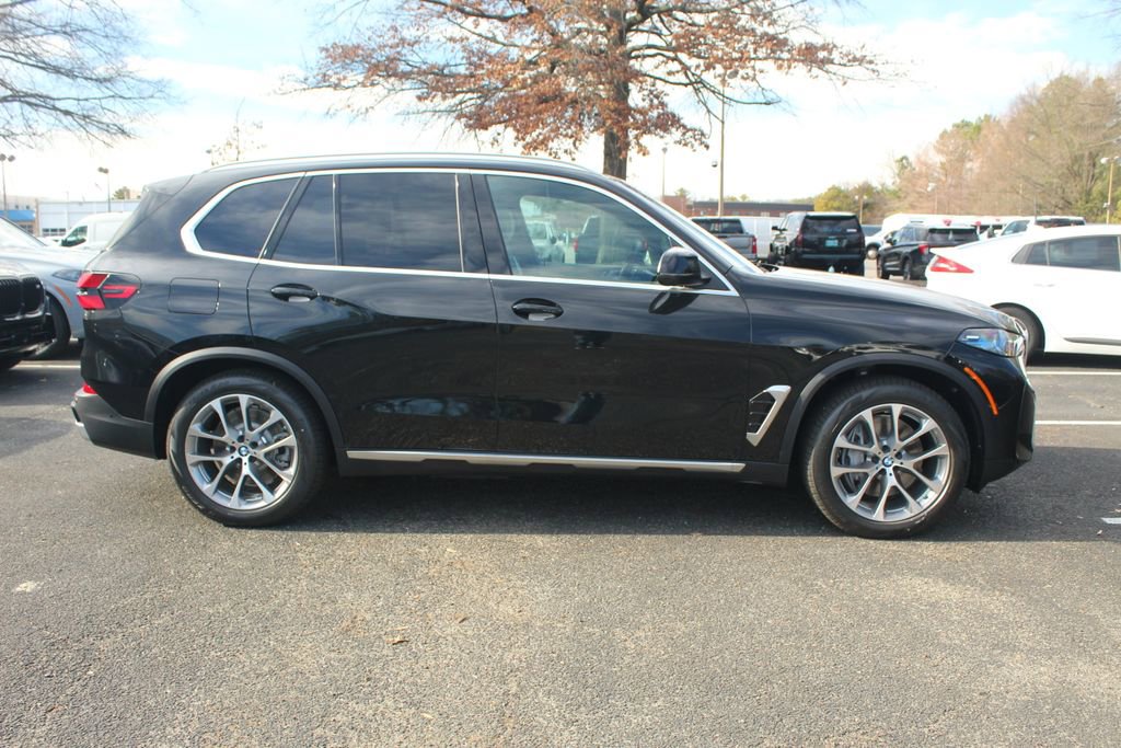 New 2026 BMW X5 xDrive50e image 10