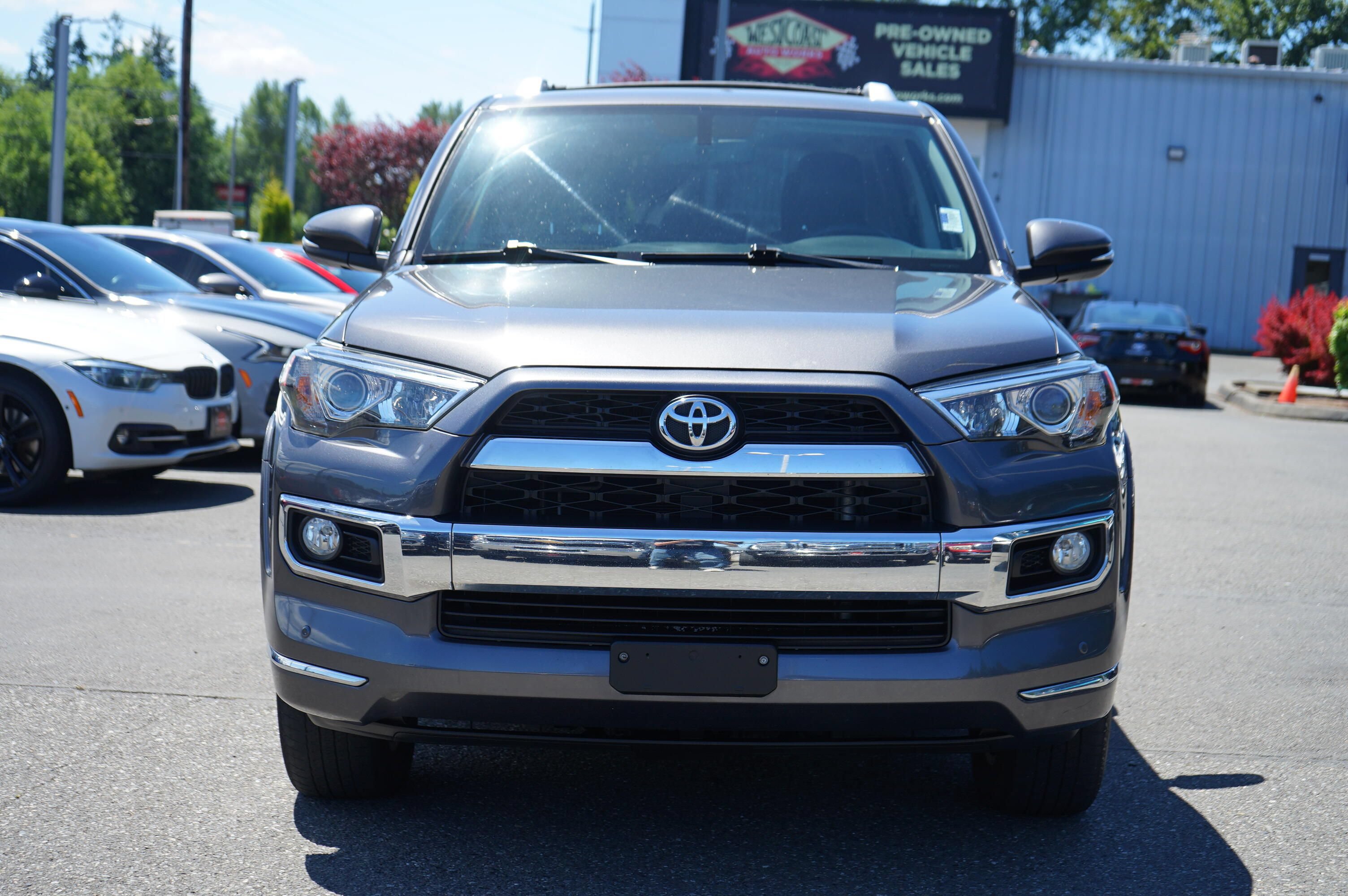 Used 2015 Toyota 4Runner Limited AWD/4WD image 8