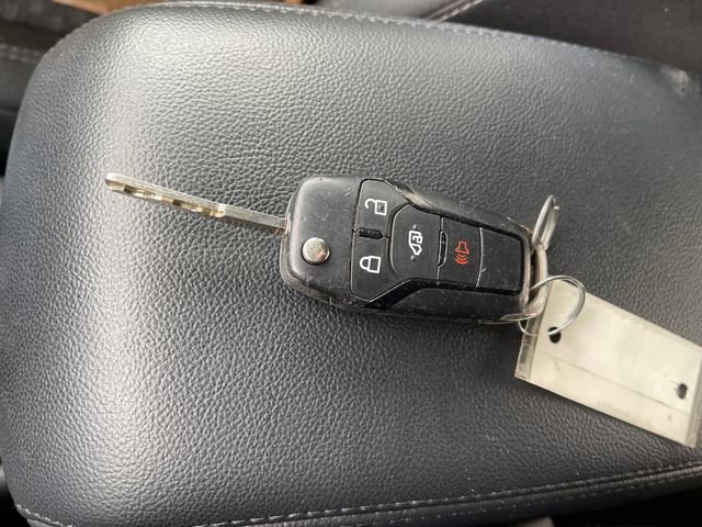 Used 2022 Ford Transit Connect XLT image 30