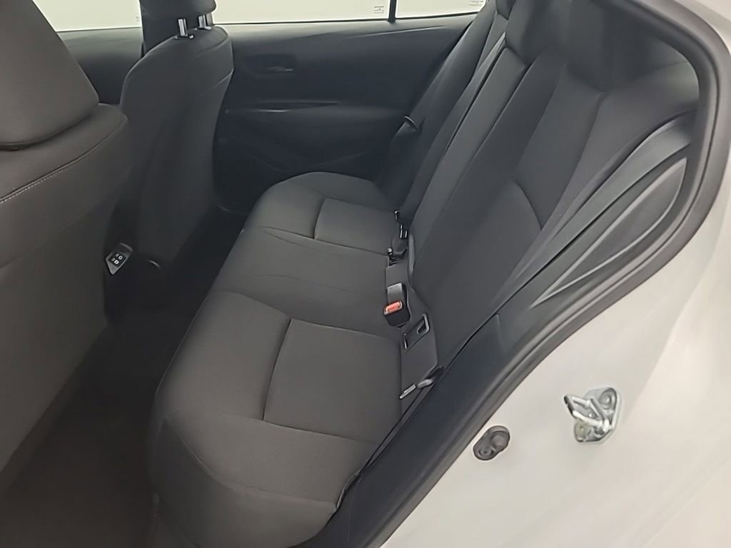 Used 2025 Toyota Corolla LE FWD image 21