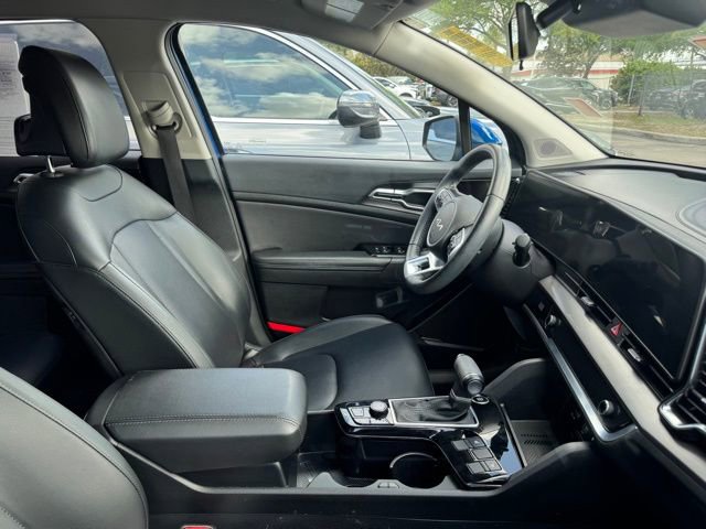 Certified 2023 Kia Sportage EX image 6