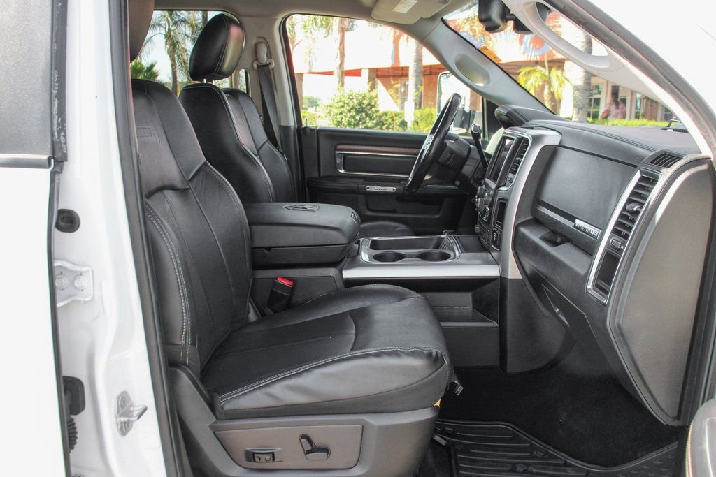 Used 2018 RAM 3500 Laramie image 41