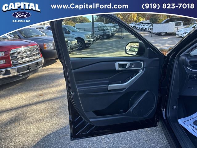 Certified 2023 Ford Explorer XLT w/ Equipment Group 202A image 19