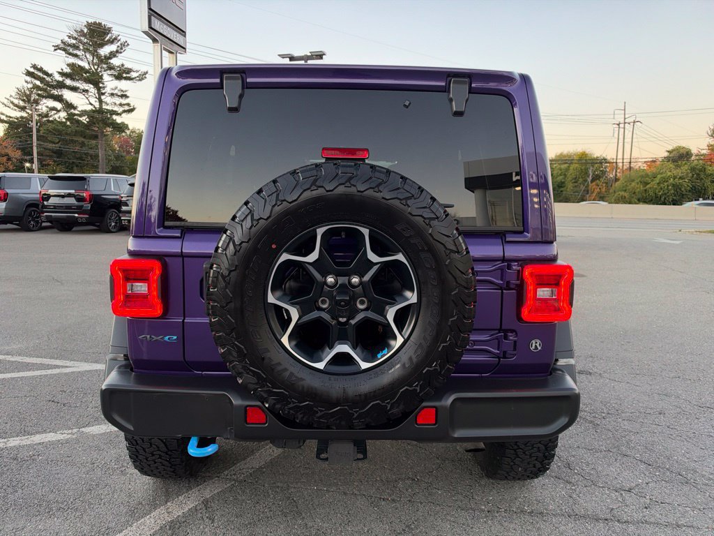 Used 2023 Jeep Wrangler Unlimited Rubicon 4xe w/ Cold Weather Group AWD/4WD image 6