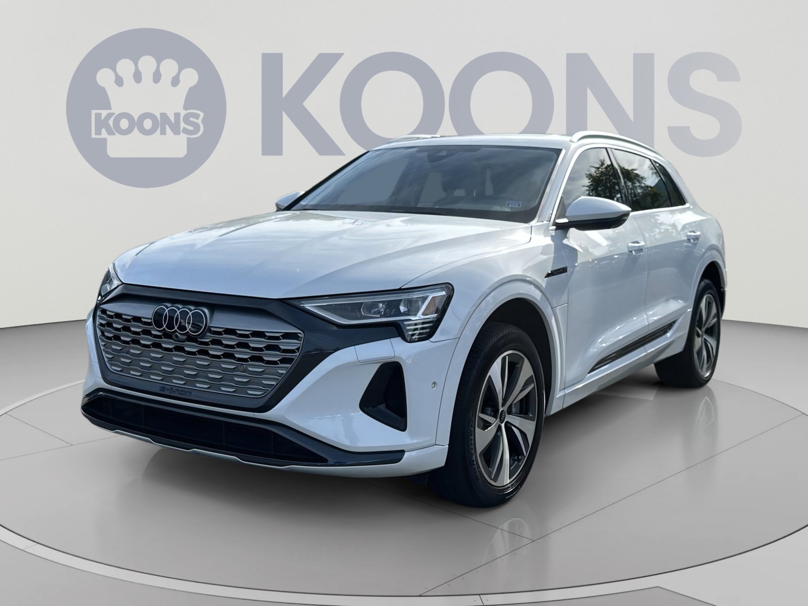 Used 2024 Audi Q8 e-tron Premium Plus w/ Premium Plus Package