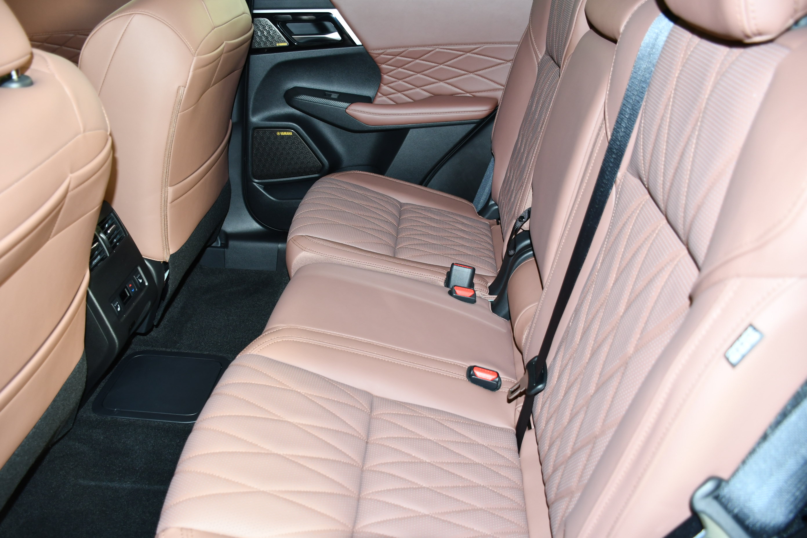 New 2026 Mitsubishi Outlander SEL AWD/4WD image 15
