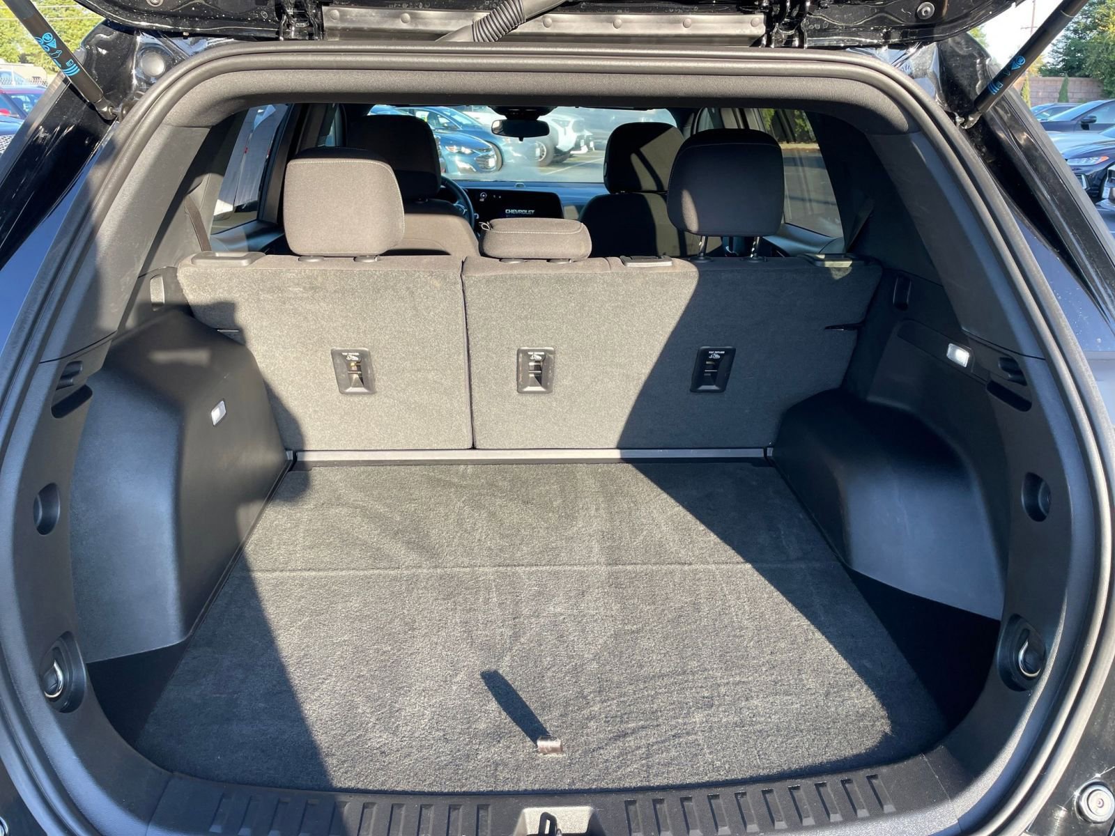 Used 2025 Chevrolet Equinox LT image 24