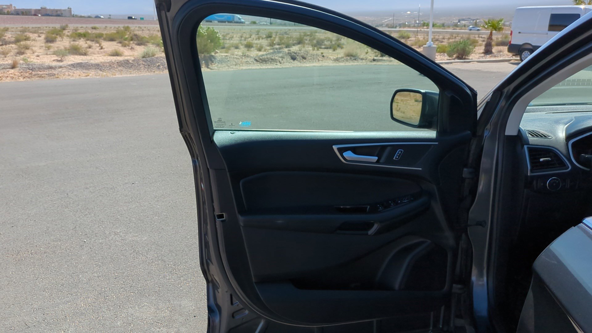 Used 2017 Ford Edge SEL w/ Equipment Group 201A image 11