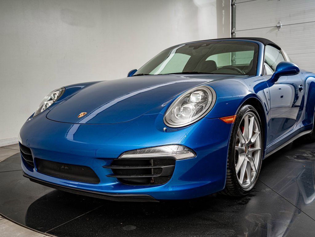 Certified 2015 Porsche 911 Targa 4S image 16