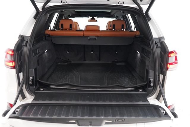Used 2020 BMW X5 xDrive40i w/ Premium Package AWD/4WD image 34