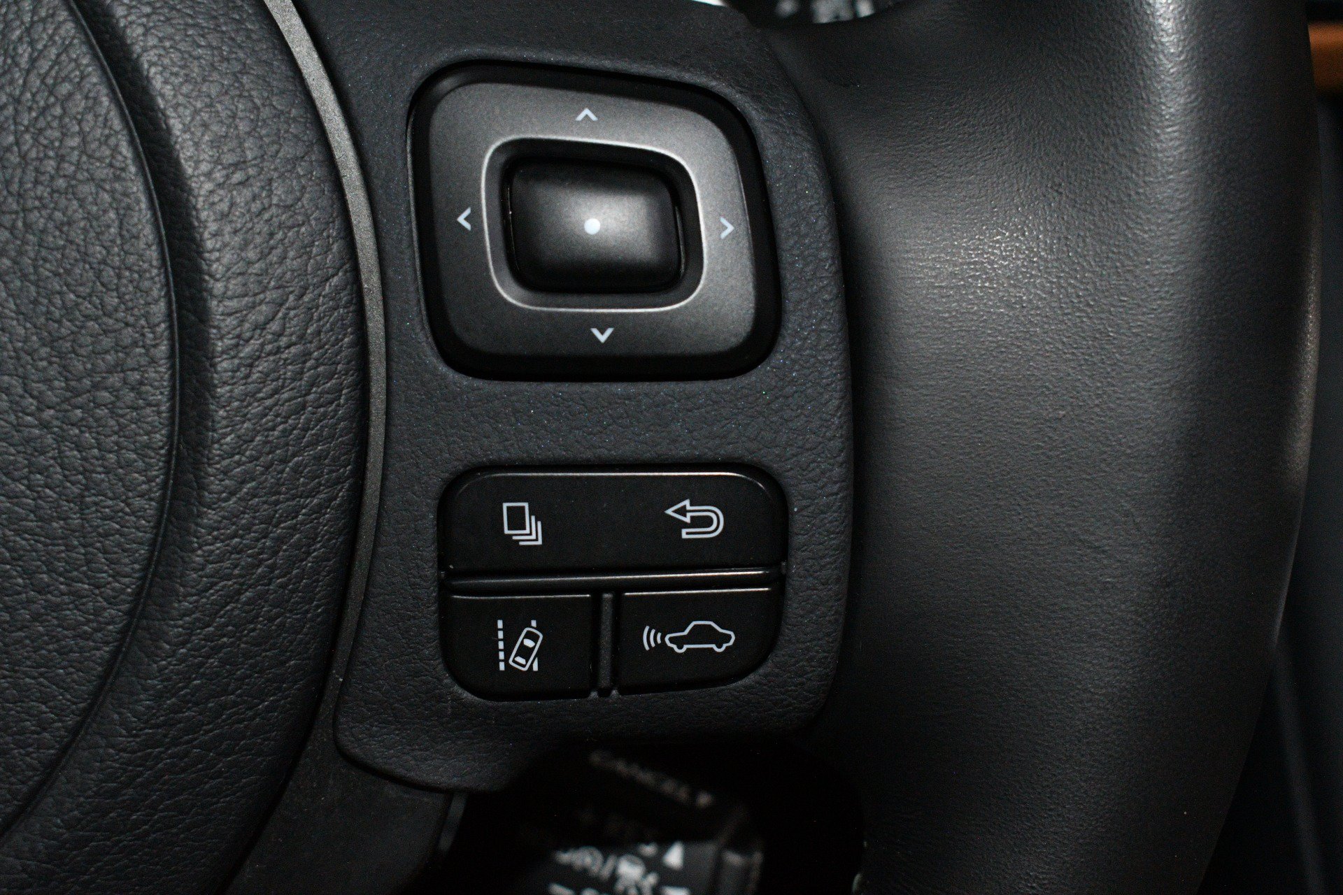 Used 2023 Lexus IS 300 w/ Premium Package RWD image 28