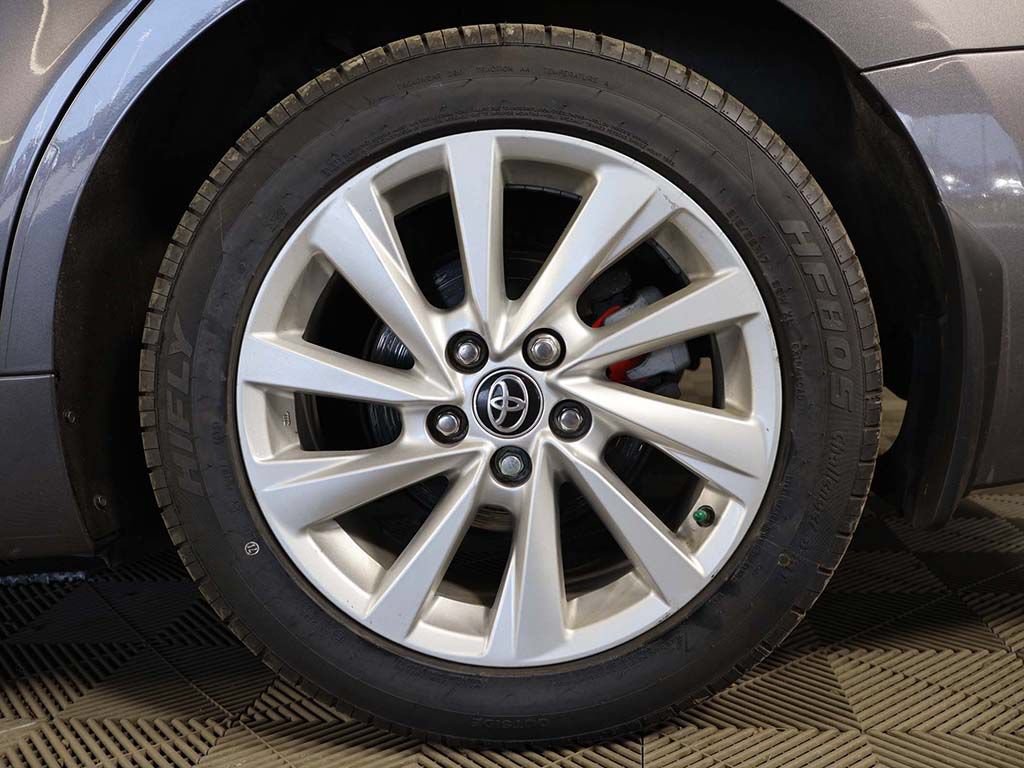 Used 2024 Toyota Camry SE FWD image 16