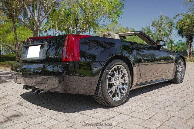 Used 2004 Cadillac XLR image 8