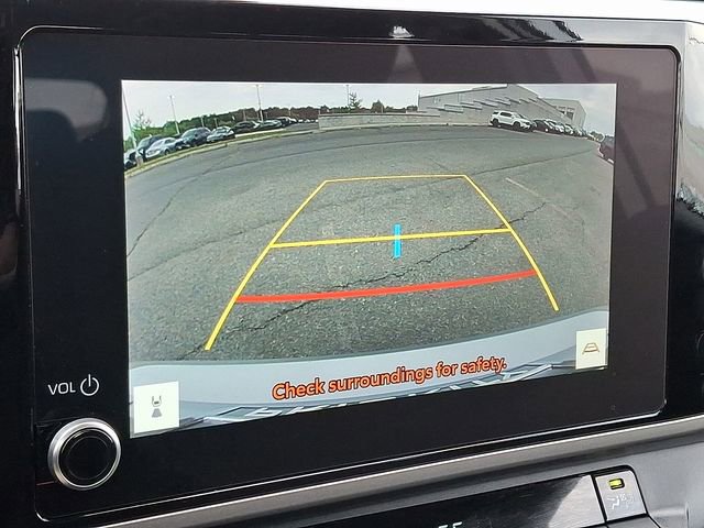 Used 2025 Toyota Camry LE FWD image 17