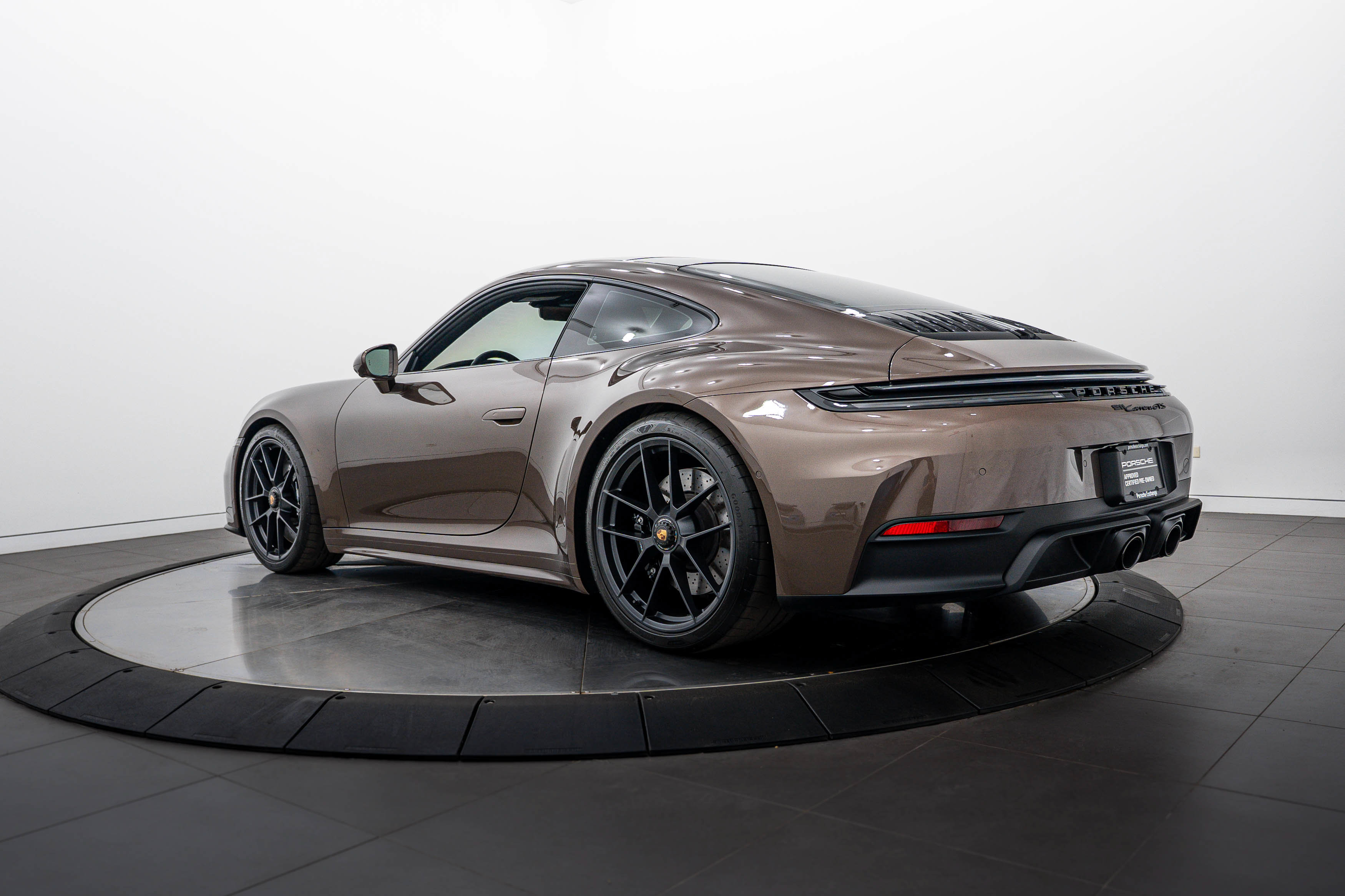 Certified 2026 Porsche 911 Carrera GTS RWD image 3