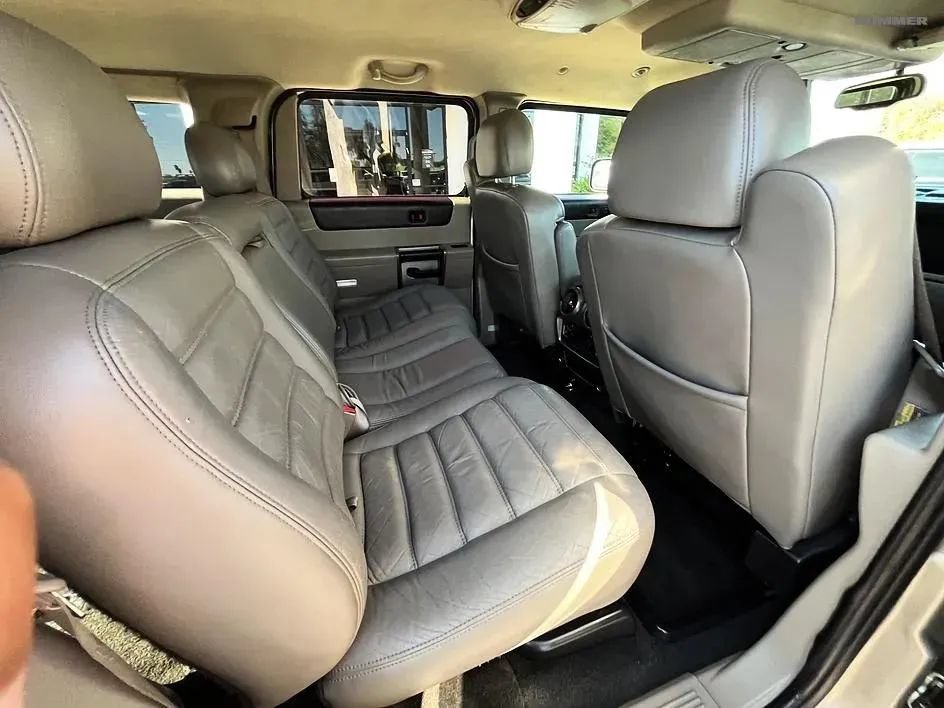 Used 2003 HUMMER H2 w/ Preferred Equipment Group AWD/4WD image 13