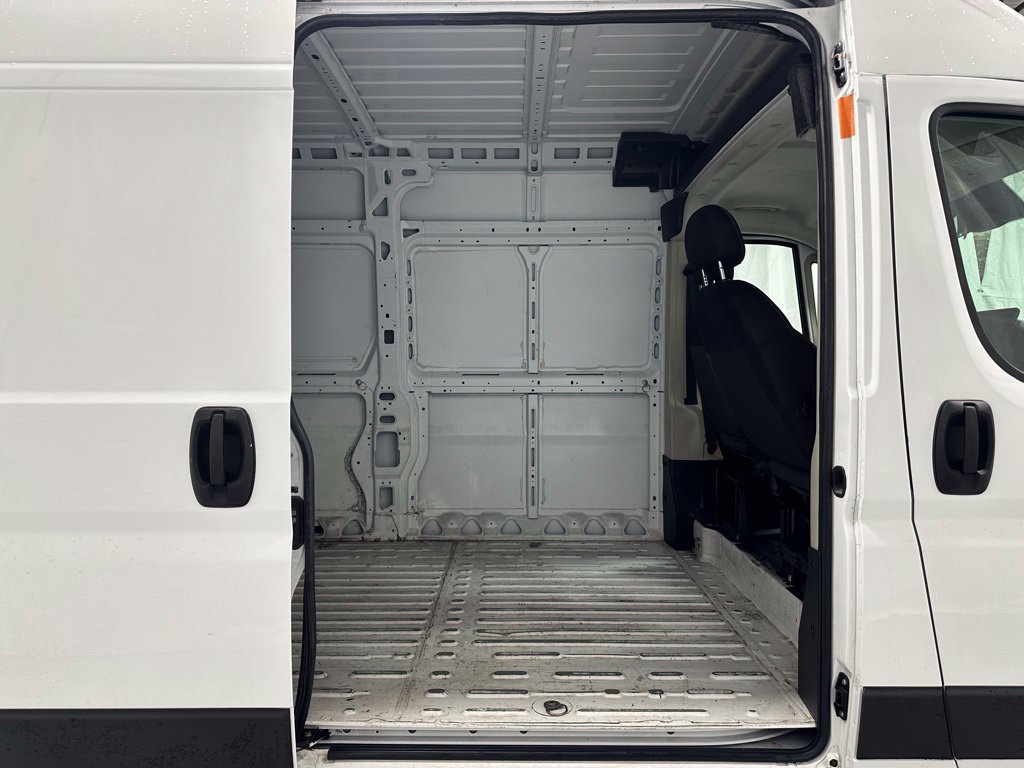 Used 2022 RAM ProMaster 3500 w/ Premium Convenience Group (B) FWD image 46