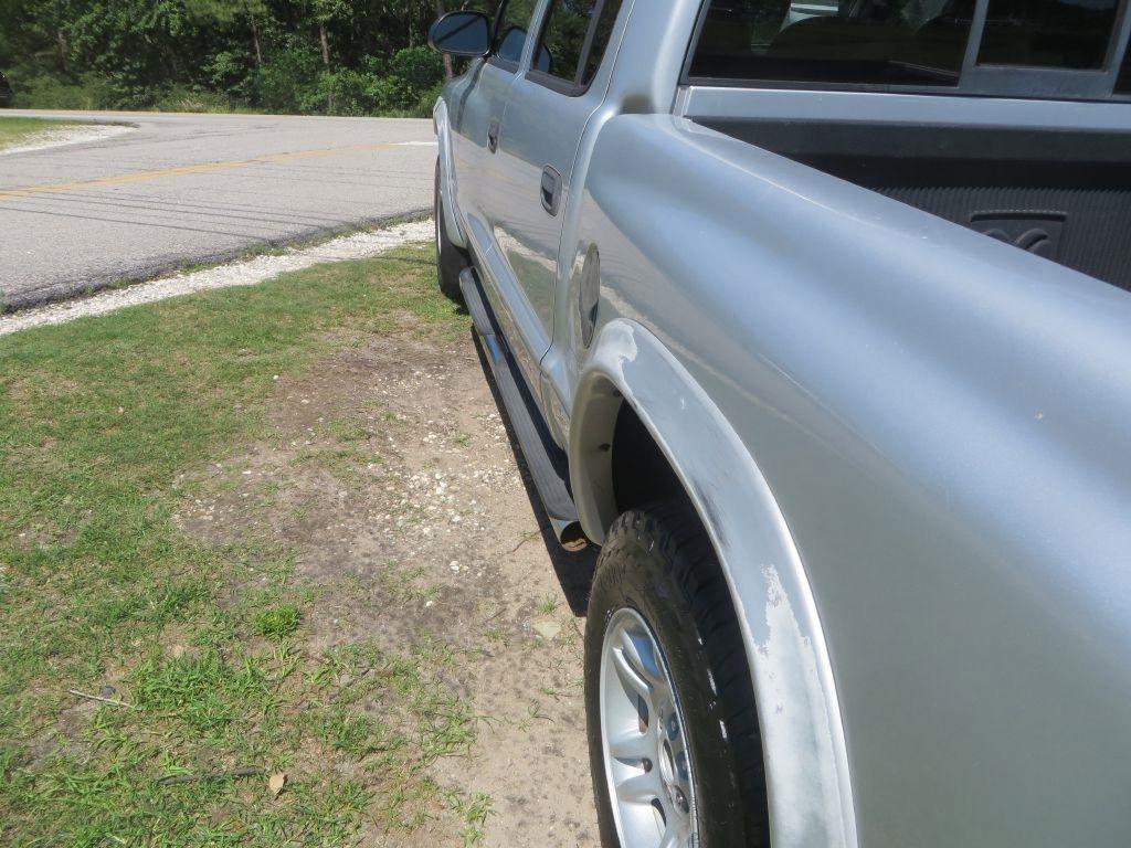 Used 2004 Dodge Dakota SLT w/ Chrome Appearance Group RWD image 9