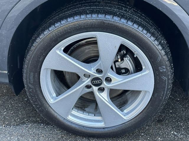 Certified 2025 Audi Q5 Premium Plus w/ Premium Plus AWD/4WD image 10