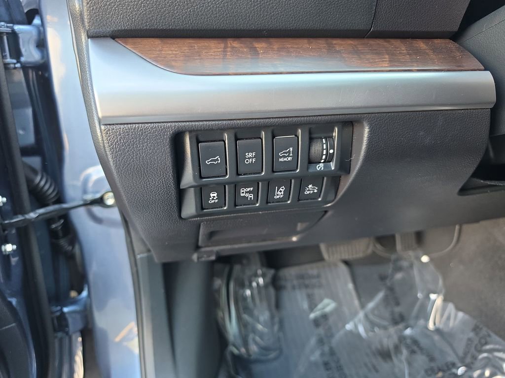 Used 2016 Subaru Outback 2.5i Limited AWD/4WD image 19