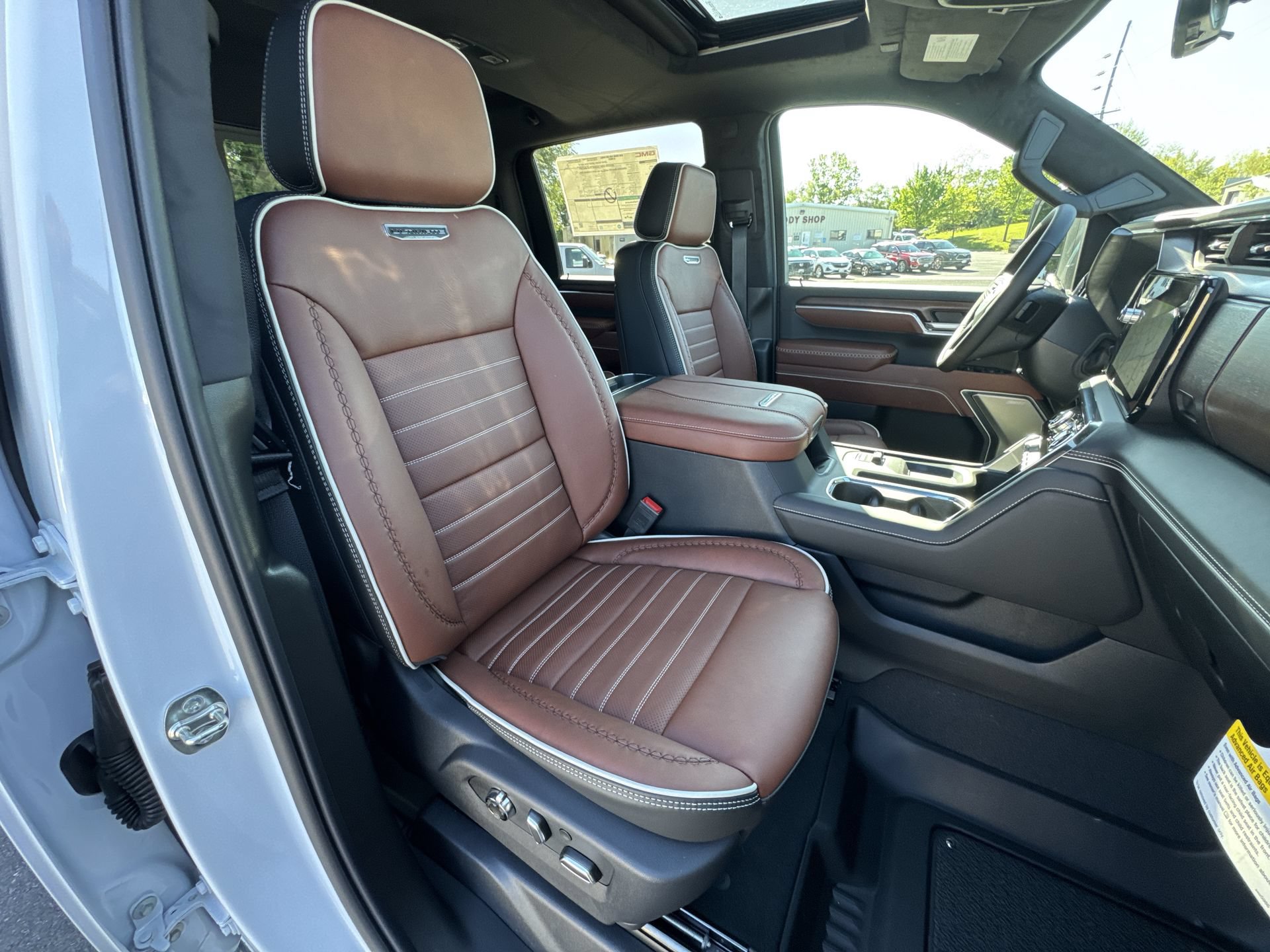 New 2026 GMC Sierra 2500 Denali Ultimate AWD/4WD image 26