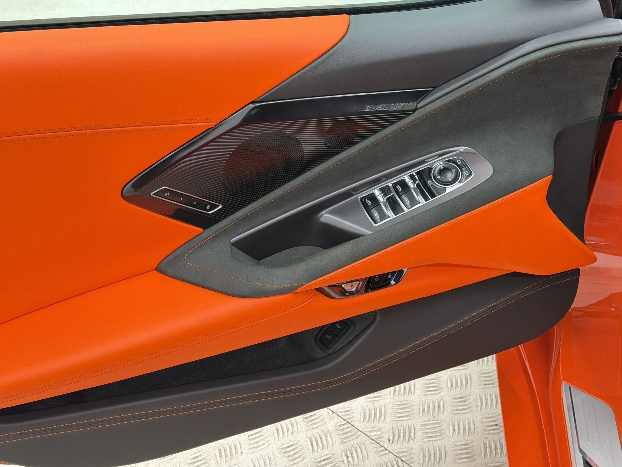 Used 2025 Chevrolet Corvette Stingray Premium Conv w/ Stealth Interior Trim Package RWD image 18