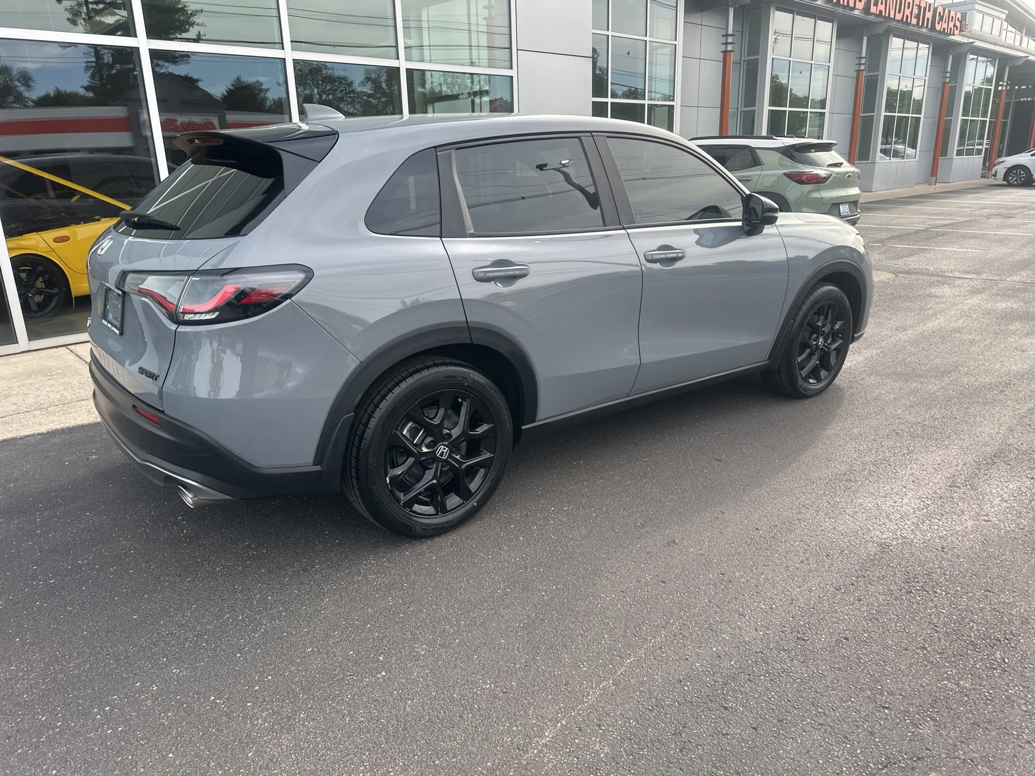 Used 2025 Honda HR-V Sport image 4