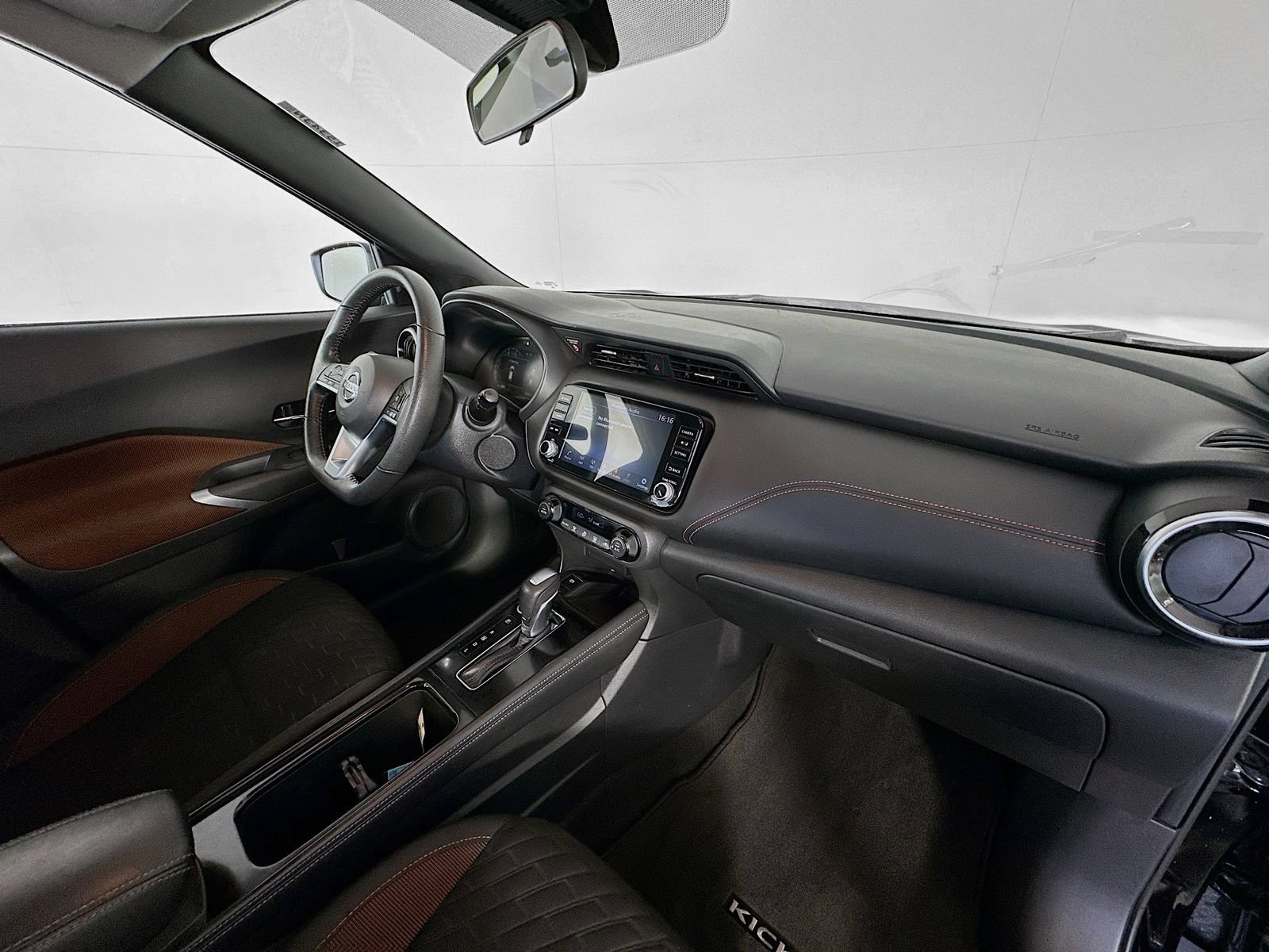 Used 2021 Nissan Kicks SR FWD image 26