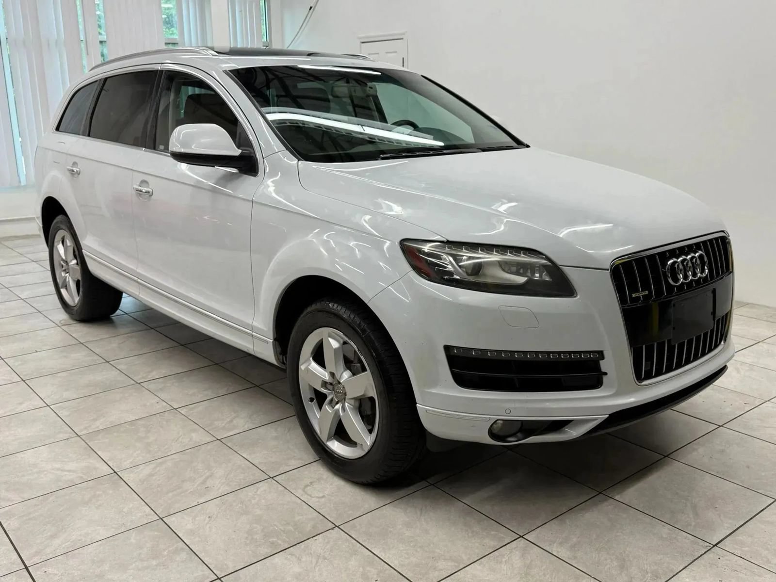 Used 2015 Audi Q7 TDI Premium Plus w/ Premium Plus Package AWD/4WD image 1