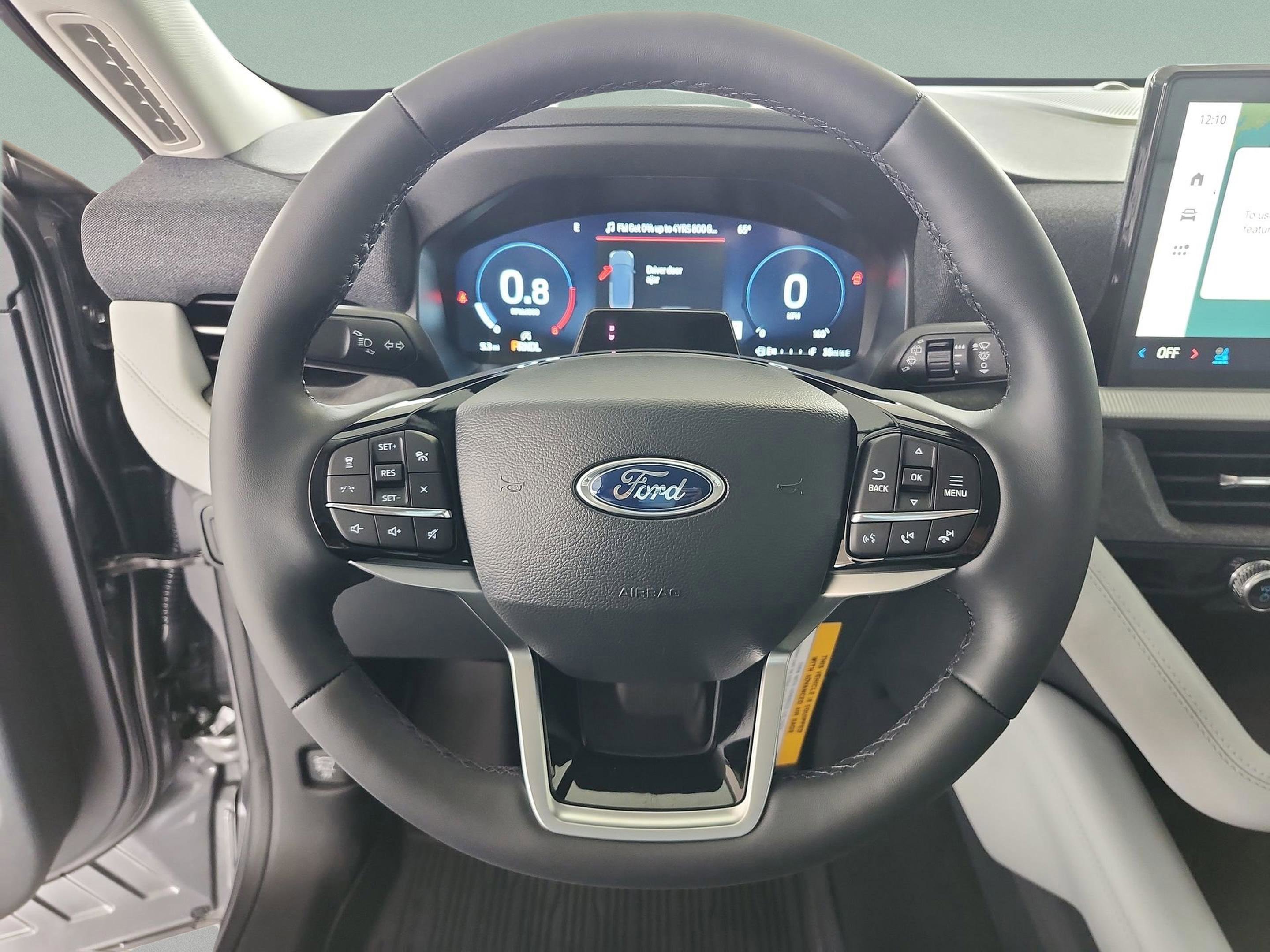 New 2026 Ford Explorer Platinum w/ LUX Leather Package image 9