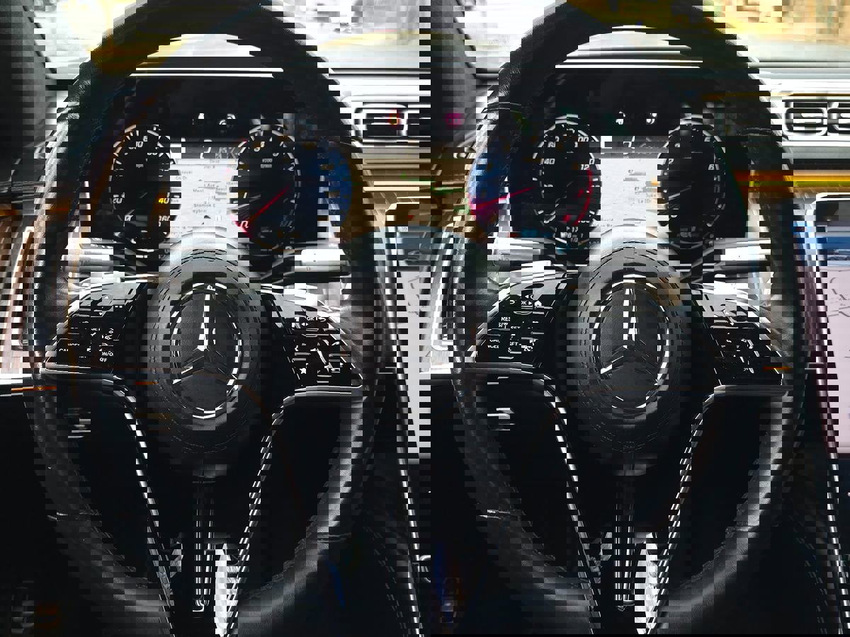 Used 2021 Mercedes-Benz S 580 4MATIC Sedan w/ Warmth & Comfort Package image 47