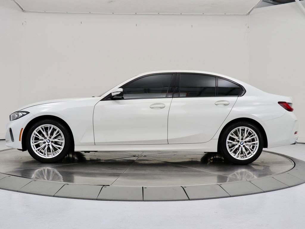 Used 2023 BMW 330i Sedan RWD image 2