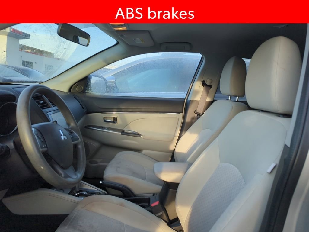 Used 2018 Mitsubishi Outlander Sport LE image 6