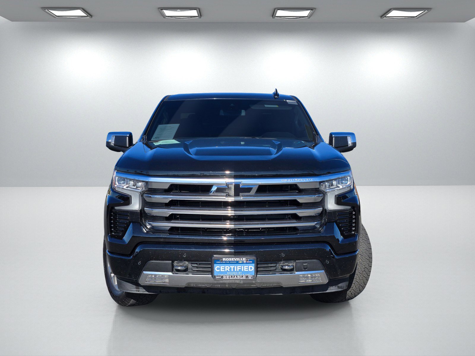 Certified 2023 Chevrolet Silverado 1500 High Country w/ Z71 Off-Road Package image 2