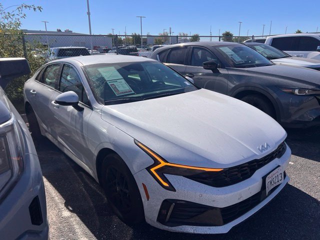 Used 2025 Kia K5 LXS FWD image 1
