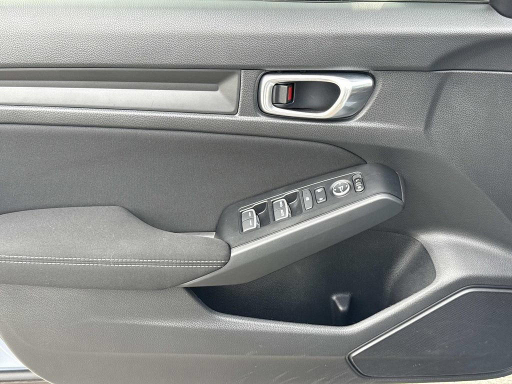 Used 2023 Honda Civic Sport image 18